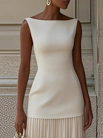 Elegant Pleated Classic Boat Neck Maxi Dress