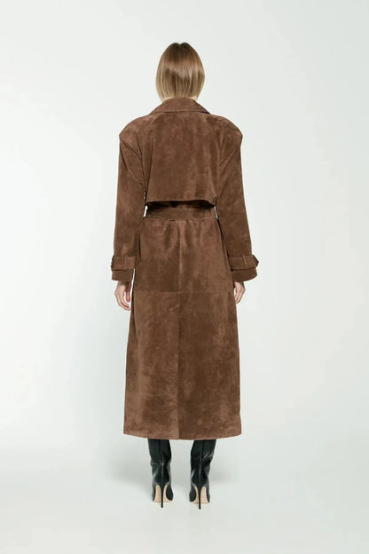 Dames Suède Trenchcoat Met Tailleceintuur En Dubbele Knoopsluiting