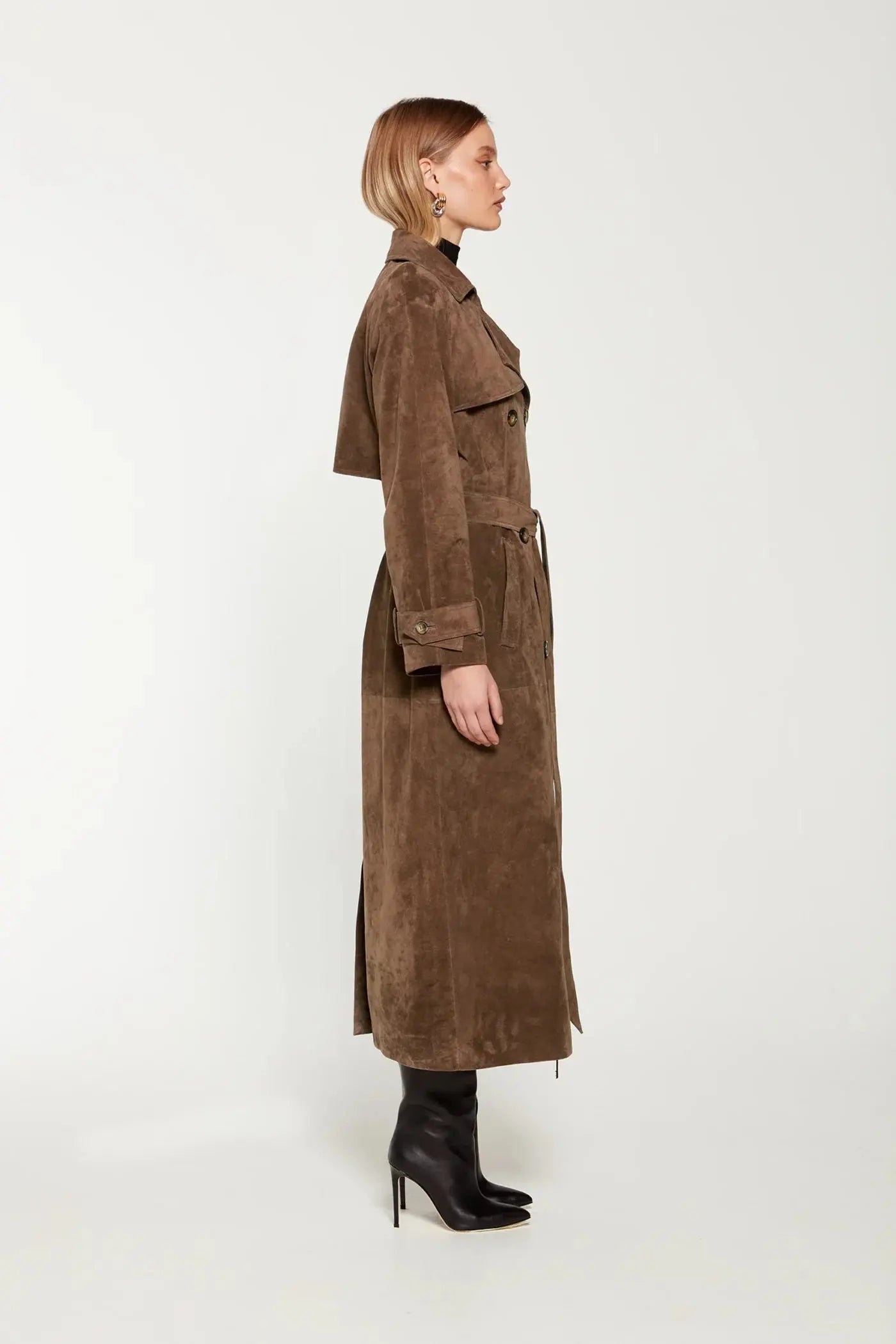 Dames Suède Trenchcoat Met Tailleceintuur En Dubbele Knoopsluiting