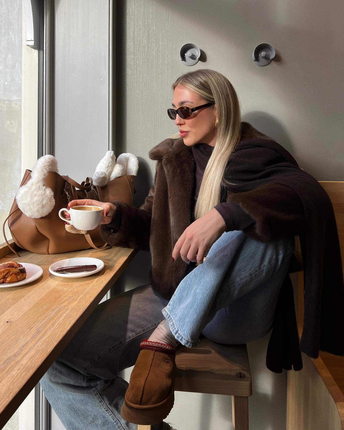 Artificial Fur Effect Lapel Loose Fashionable Jacket Women